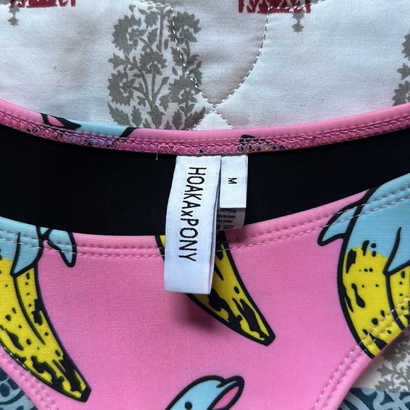 Hoaka Swimwear Bikini - Picture 2 of 4